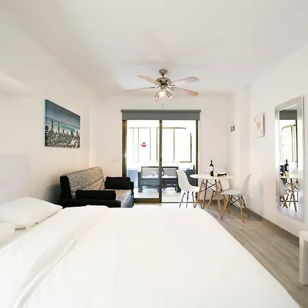 Large Terrace And Heated Swimming Pool Διαμέρισμα Los Cristianos (Tenerife)